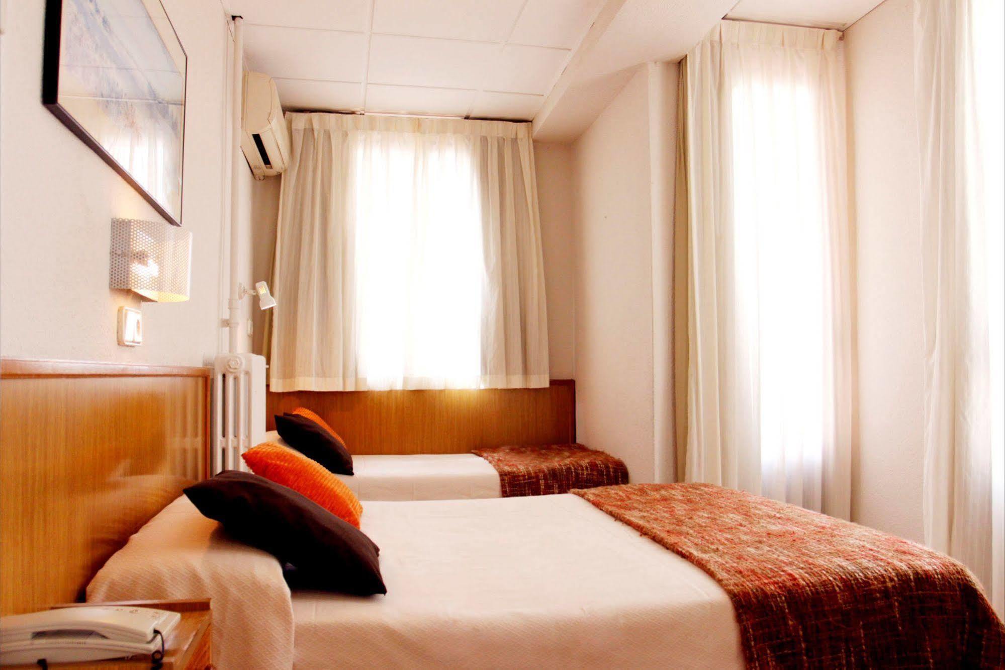 San Remo Hotel Alicante Exterior photo